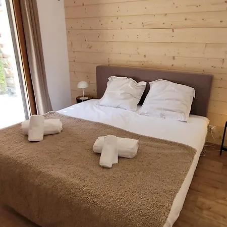 Spacieux Avec Jardin Privatif, 3 Chambres, - Multipass Ete 2024 Inclus - Fr-1-598-63 Daire *