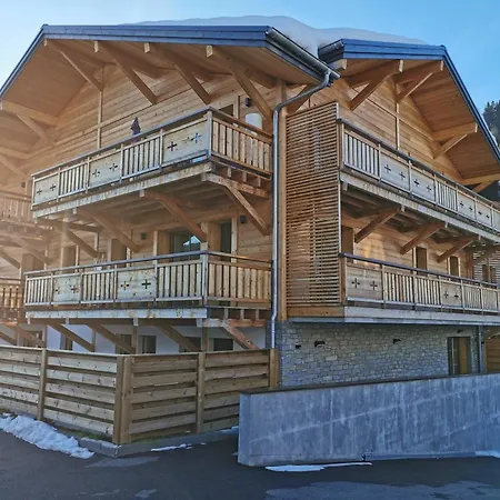 Spacieux Avec Jardin Privatif, 3 Chambres, - Multipass Ete 2024 Inclus - Fr-1-598-63 * Les Gets